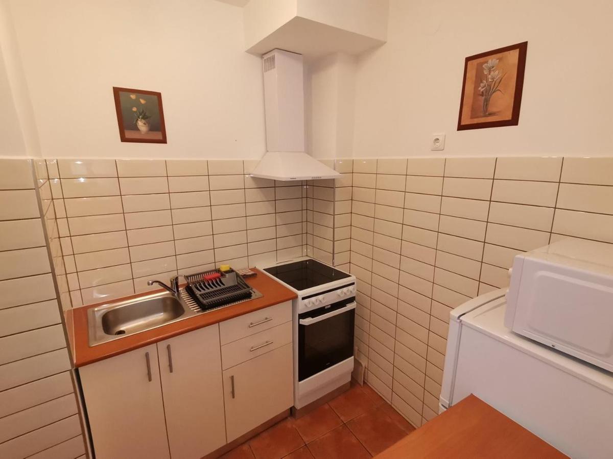 Carpe Diem Apartment ハイデゥソボスロー エクステリア 写真