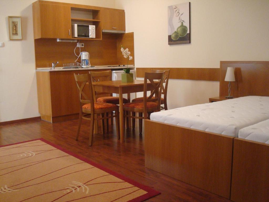 Carpe Diem Apartment ハイデゥソボスロー 部屋 写真