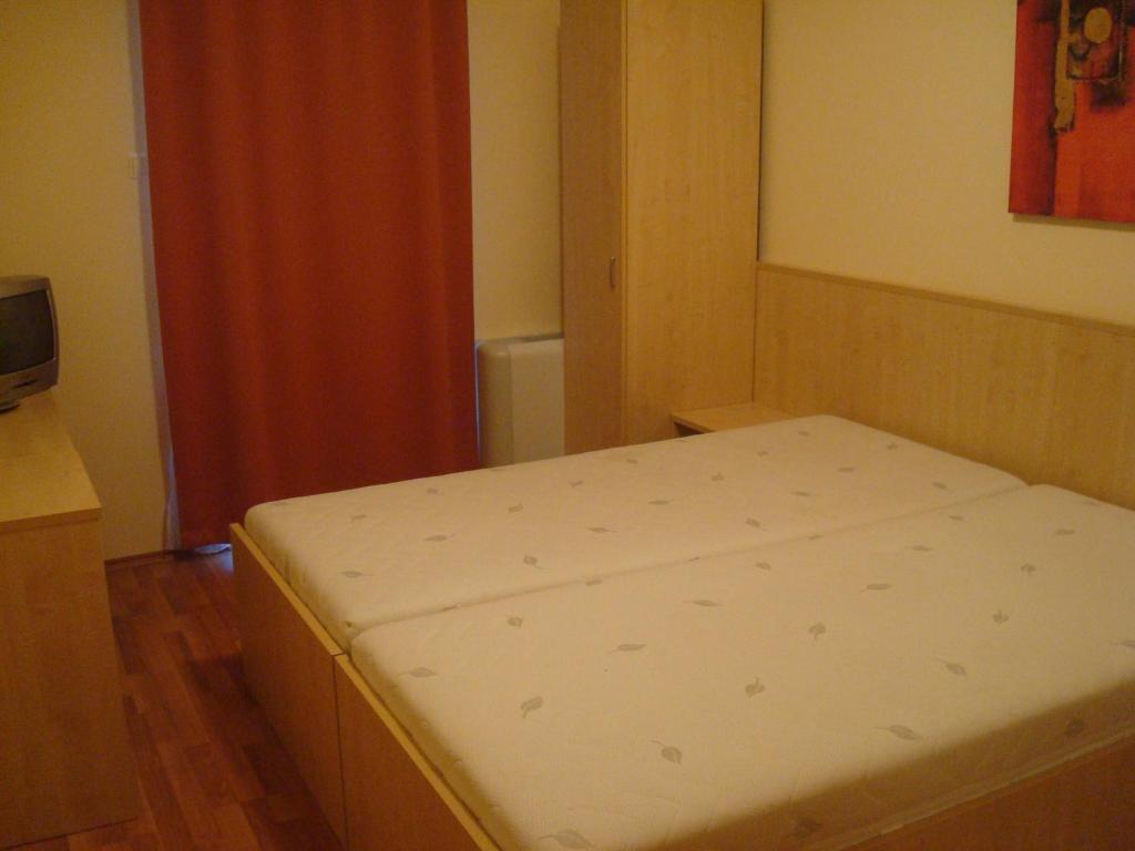 Carpe Diem Apartment ハイデゥソボスロー 部屋 写真