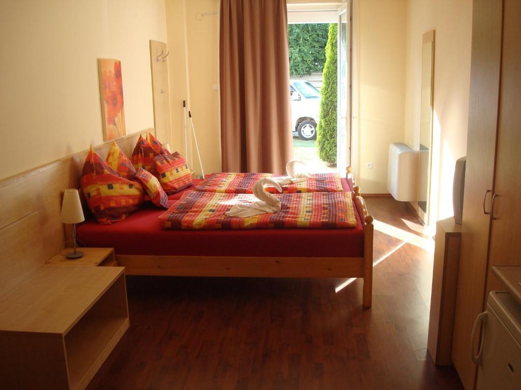 Carpe Diem Apartment ハイデゥソボスロー 部屋 写真