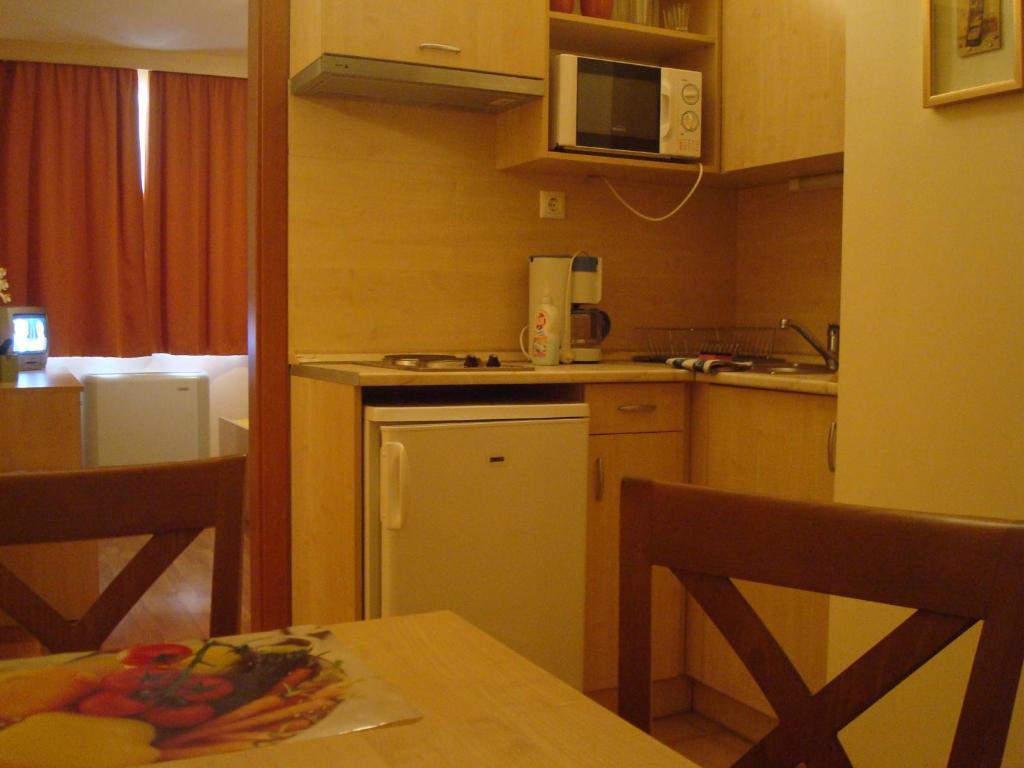 Carpe Diem Apartment ハイデゥソボスロー 部屋 写真