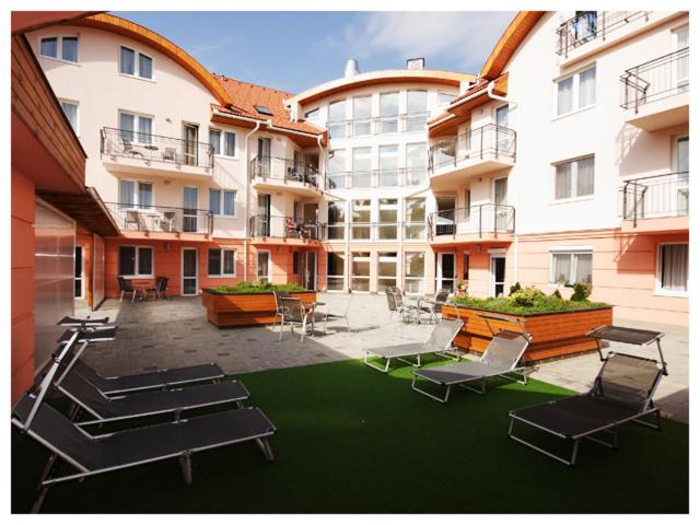 Carpe Diem Apartment ハイデゥソボスロー エクステリア 写真